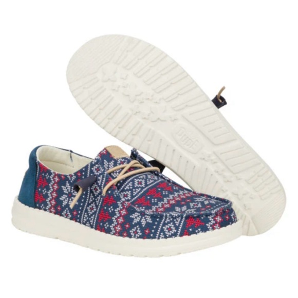 HeyDude Wendy Winter Sweater Patterned Slip-On Shoes w/ Blue and Red Accents W7 - Picture 11 of 16